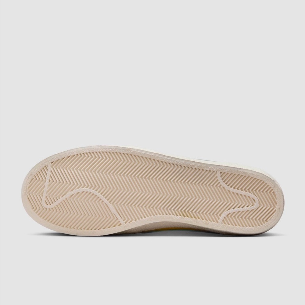 Brand New Nike Killshot 2 Women's Shoes “ Saturn Gold” IF1745-700 - Picture 3 of 8